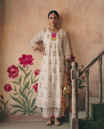 Off White gota flower placket kurta set