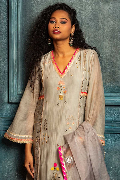Grey Pearl Petal Rangrez Kurta Set